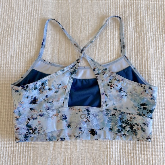 GAP Sports Bra - Picture 2 of 2